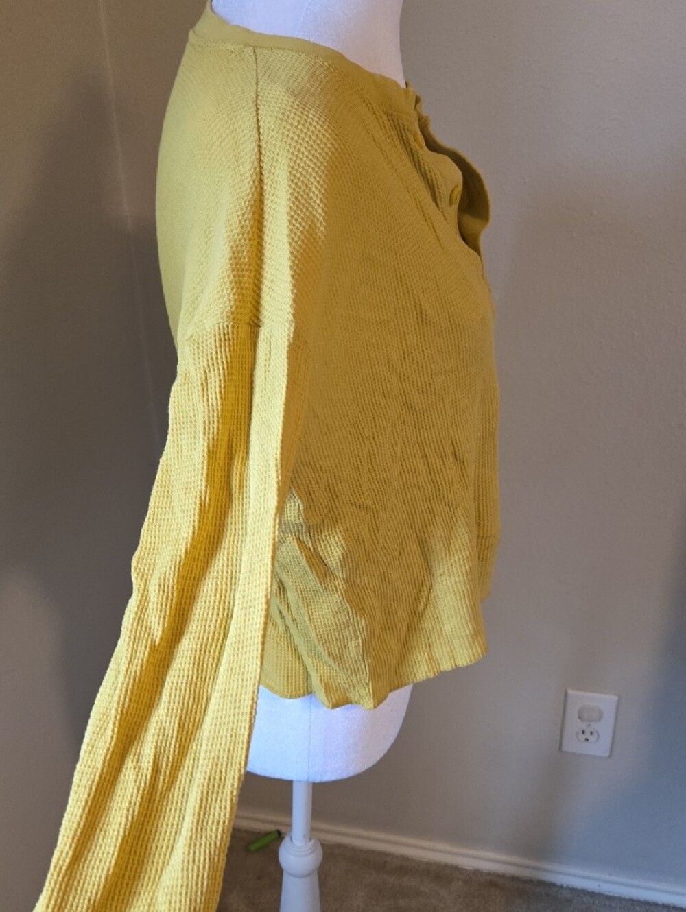 Everlane Mustard Waffle Henley Long Sleeve Top - Picture 2 of 7